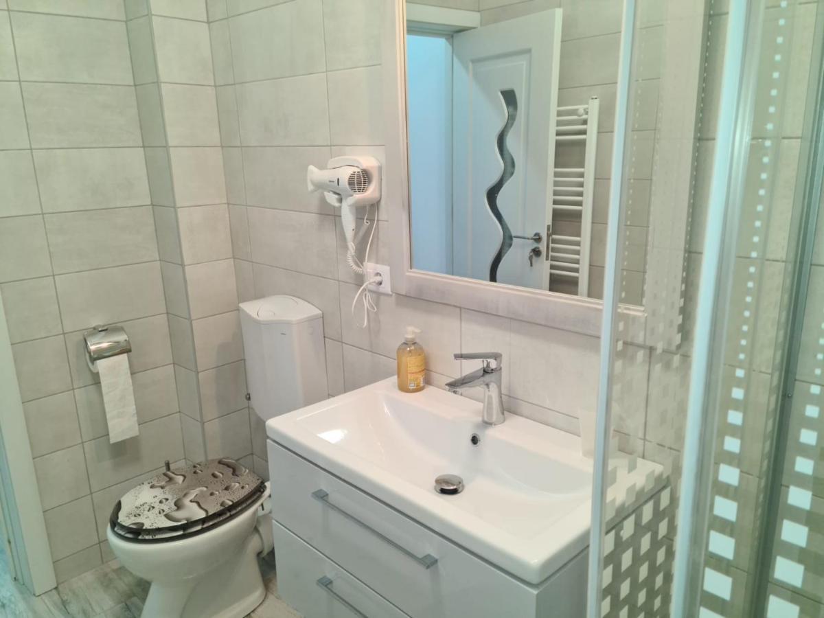 Apartament David Râmnicu Vâlcea Eksteriør bilde