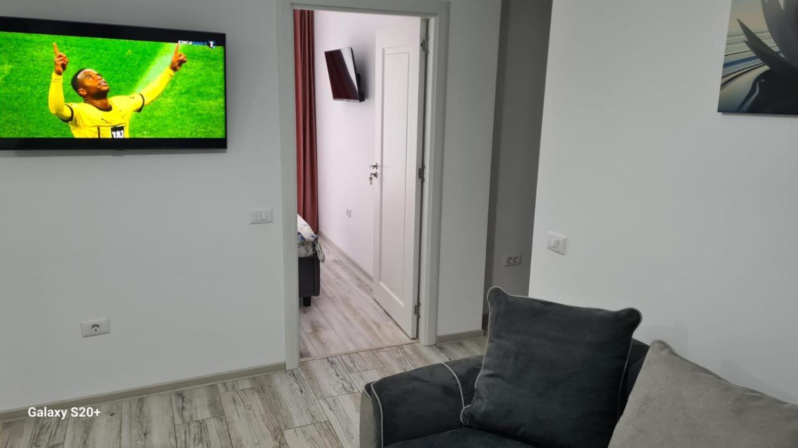 Apartament David Râmnicu Vâlcea Eksteriør bilde